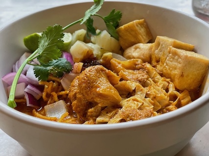 Khao soi with tofu noodles at Veganerie in Bangkok